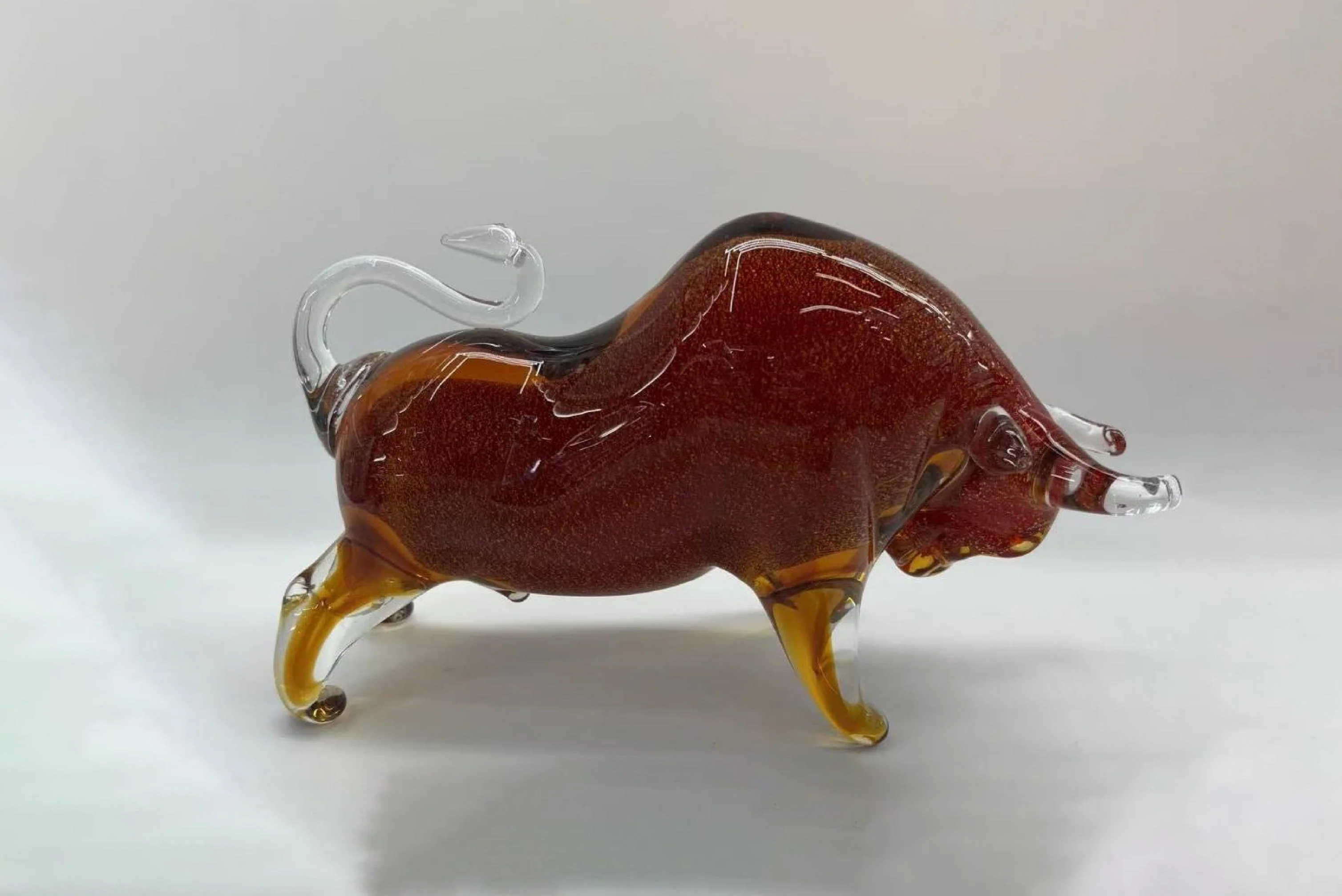 Amber Majesty Glass Bull Sculpture - Image 2