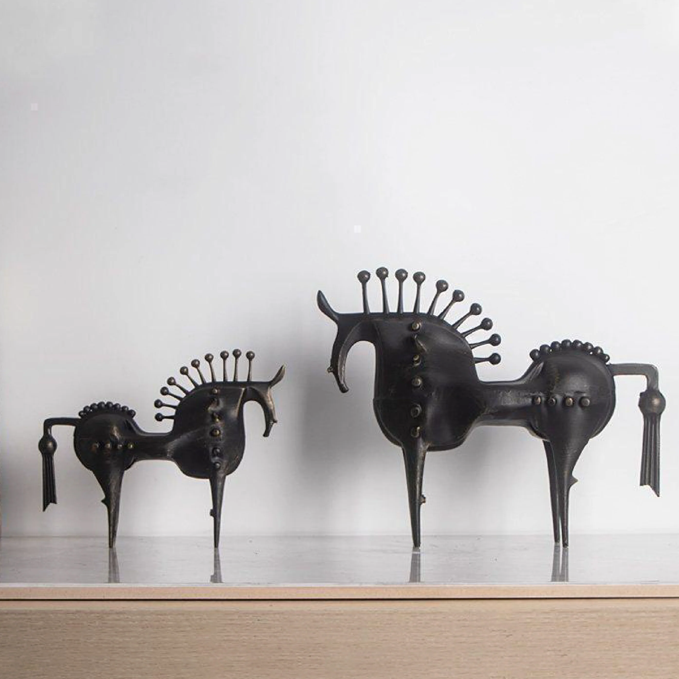 Nordic Style Metal Horse Sculpture - Image 6