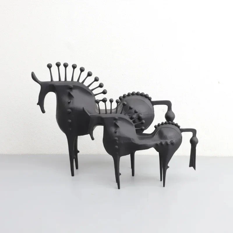 Nordic Style Metal Horse Sculpture - Image 7