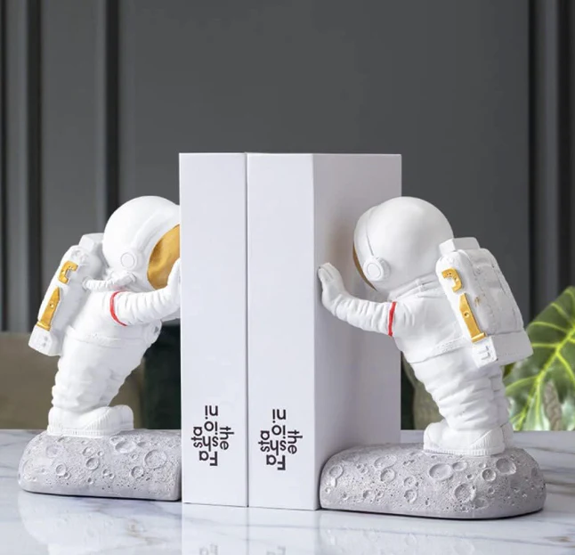 Astronaut Bookends Resin Statue 2 Pcs - Image 3