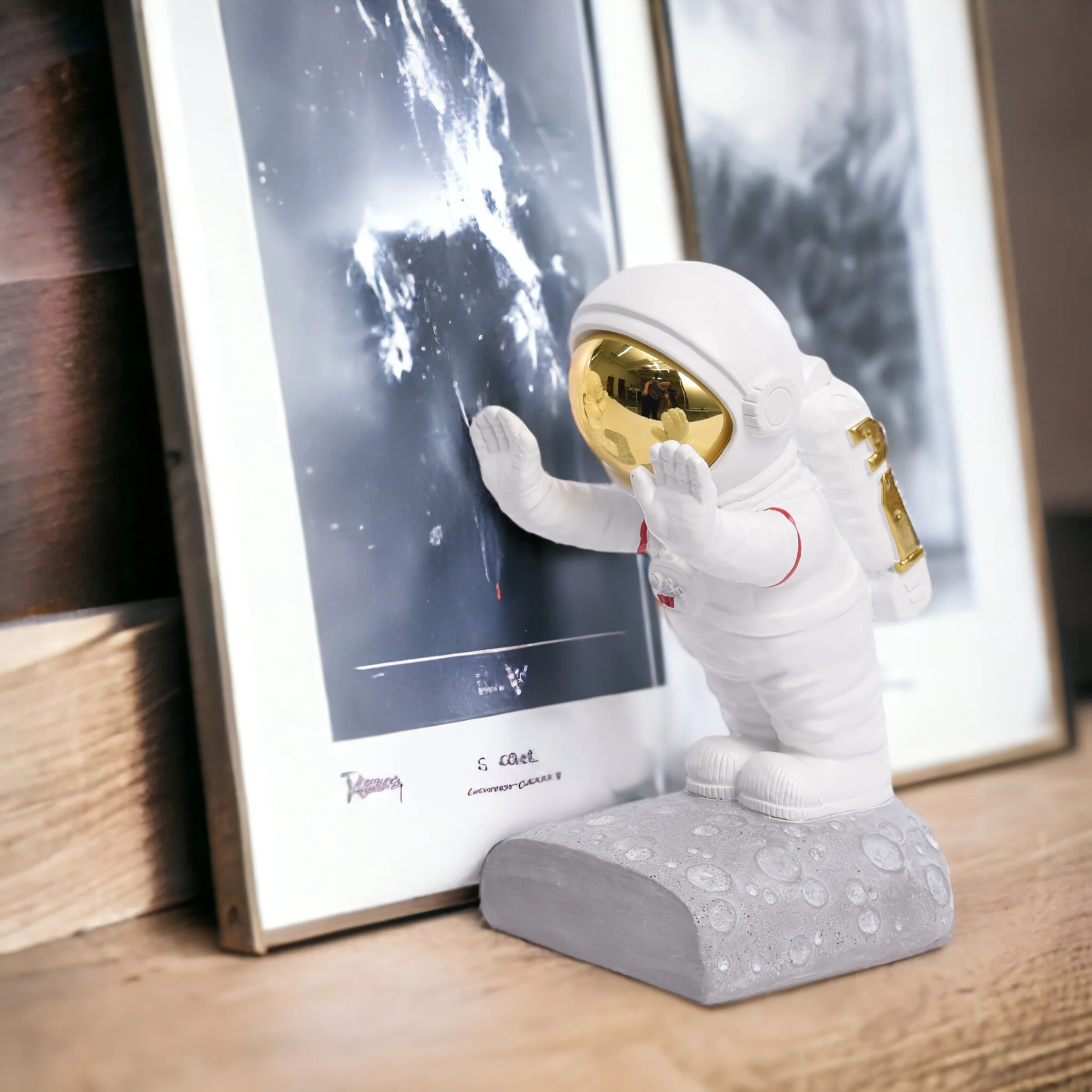 Astronaut Bookends Resin Statue 2 Pcs - Image 6