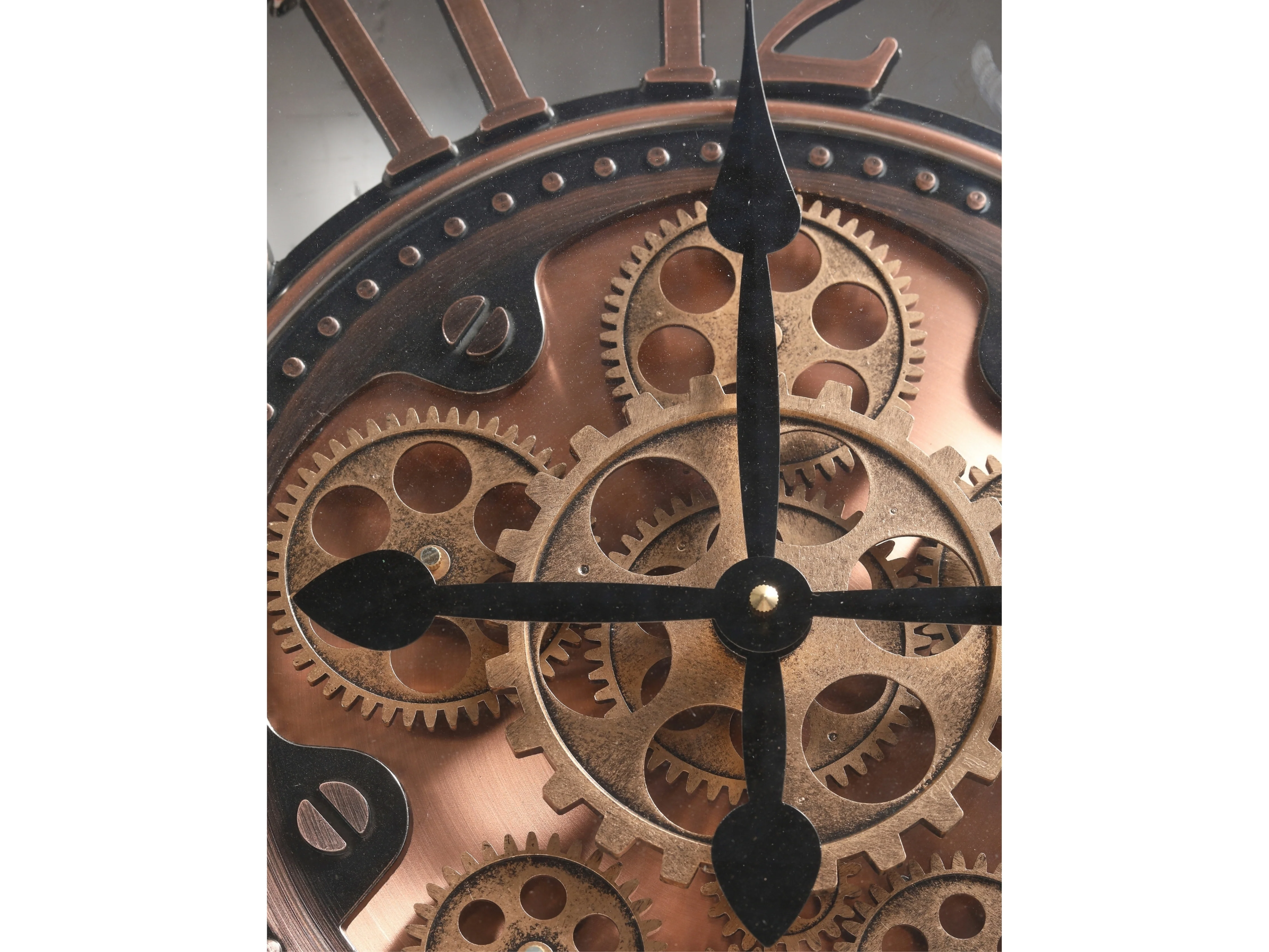 Berlin Moving Gear Roman Wall Clock (53cm) - Image 3