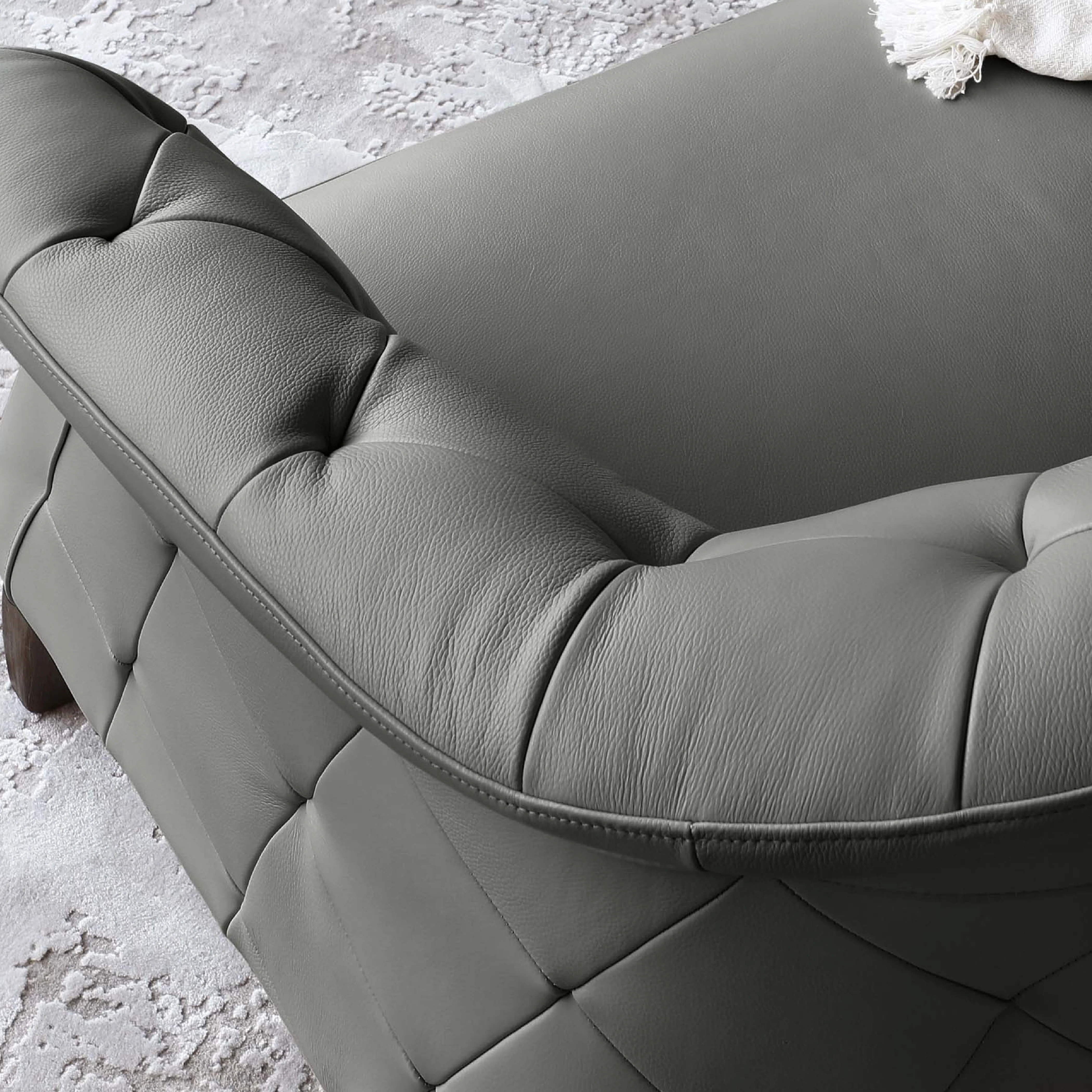 Brixton Chesterfield Leather Sofa – Tufted Design - Image 13