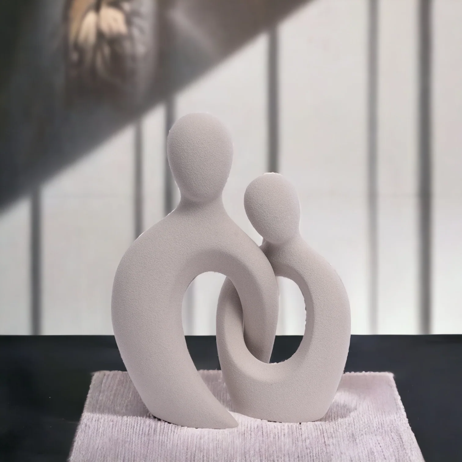 Romantic Couple Ceramic Vase in Grey Color (2pc) - Image 10
