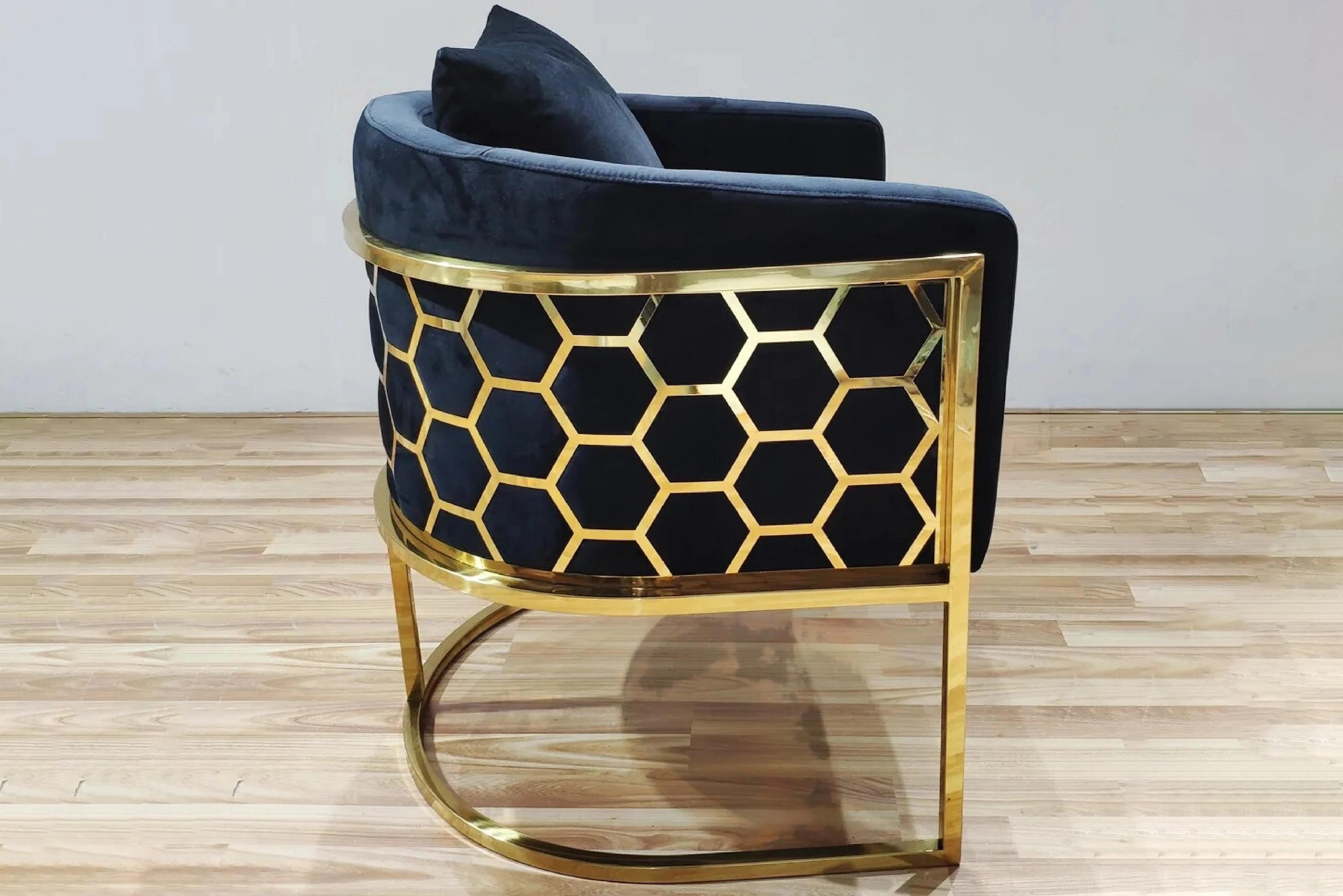 Honeycomb Blue Velvet Armchair – Modern Accent Chair - Image 4