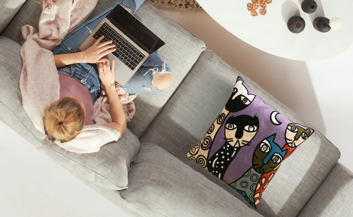 Lurel Burch Inspired Abstract Cat Art Cushion - Image 3