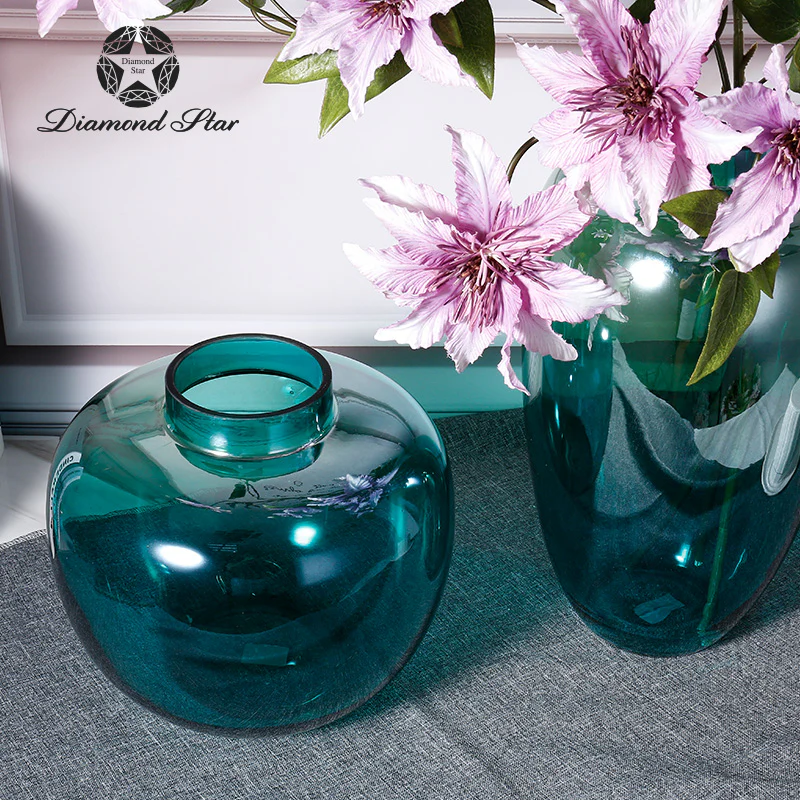 Michigan Vases Collection - Image 3