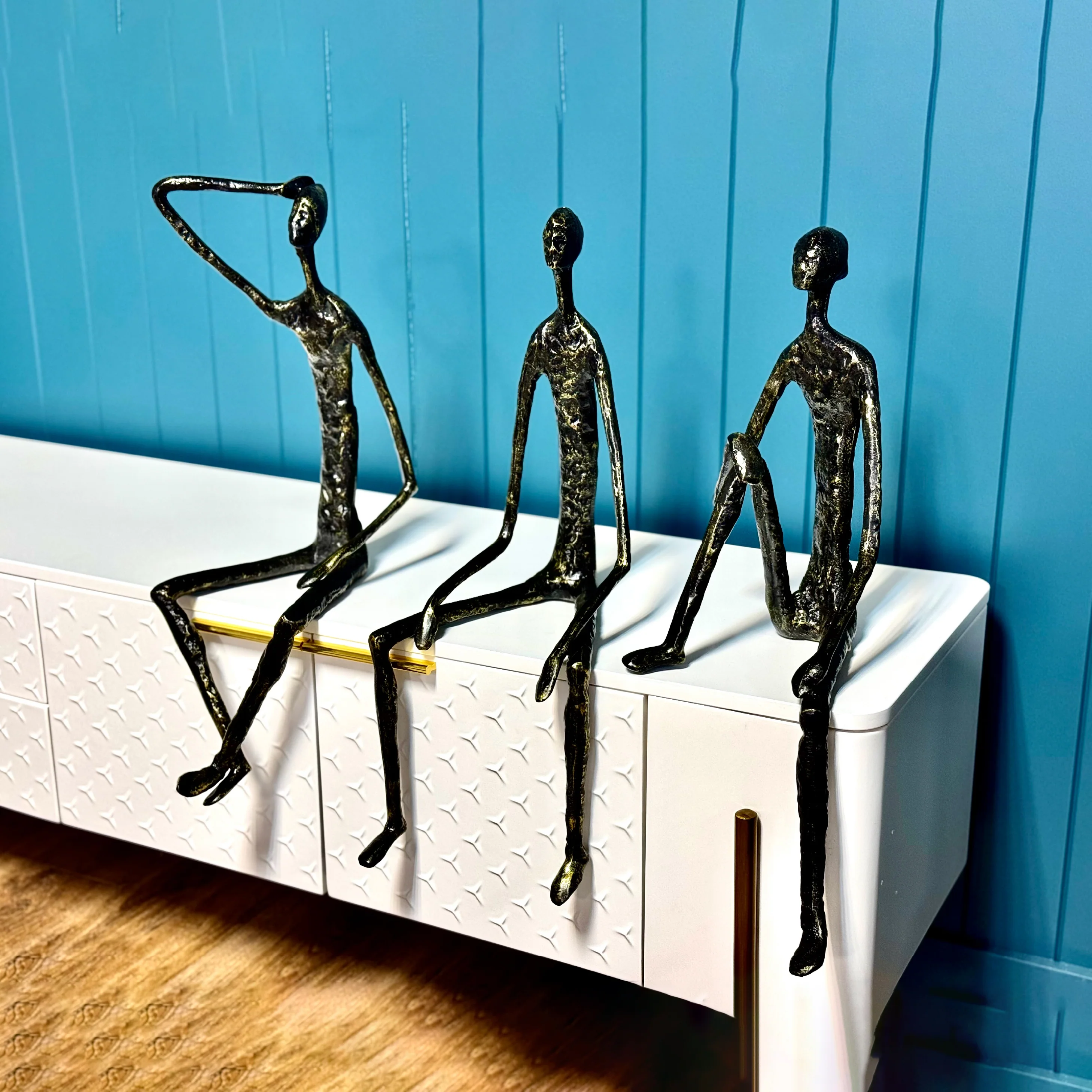 Thinking Man Figurine – Black & Gold Metal Shelf Sculpture - Image 7