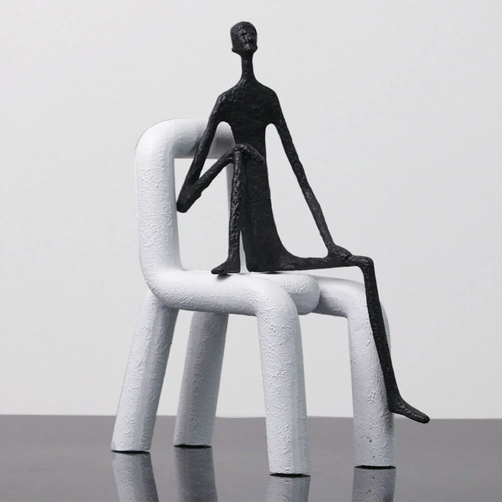 Minimalist Nordic Sitting Figurine – Black & Gold Metal - Image 9
