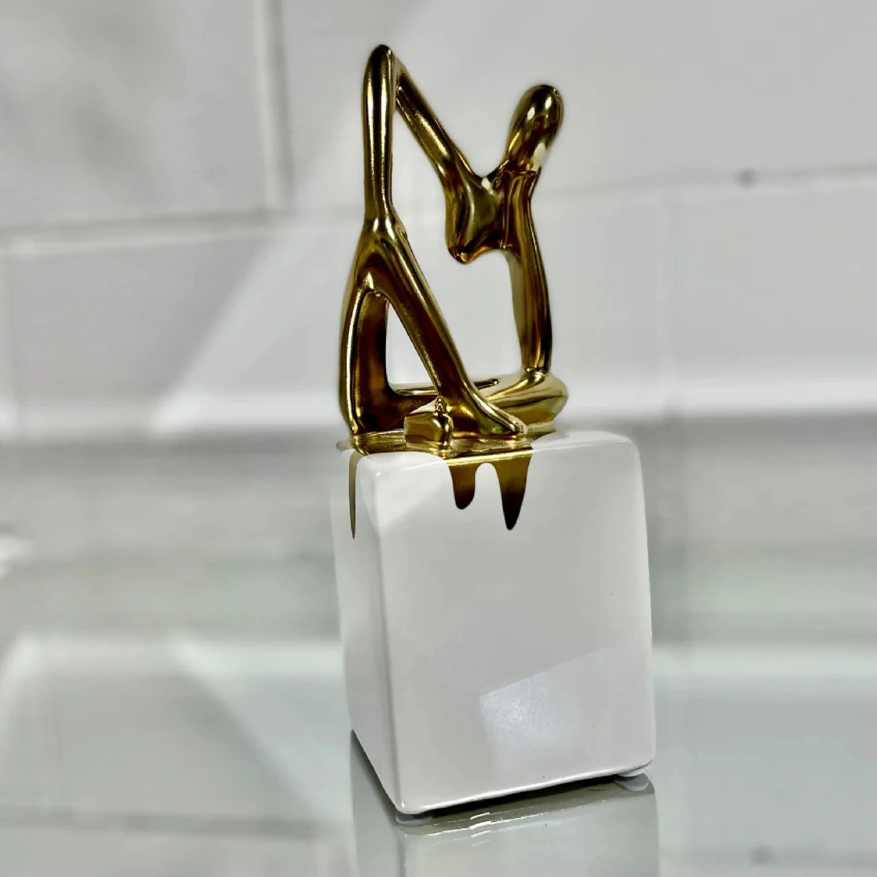 Nordic Creative Gold & White - Image 3