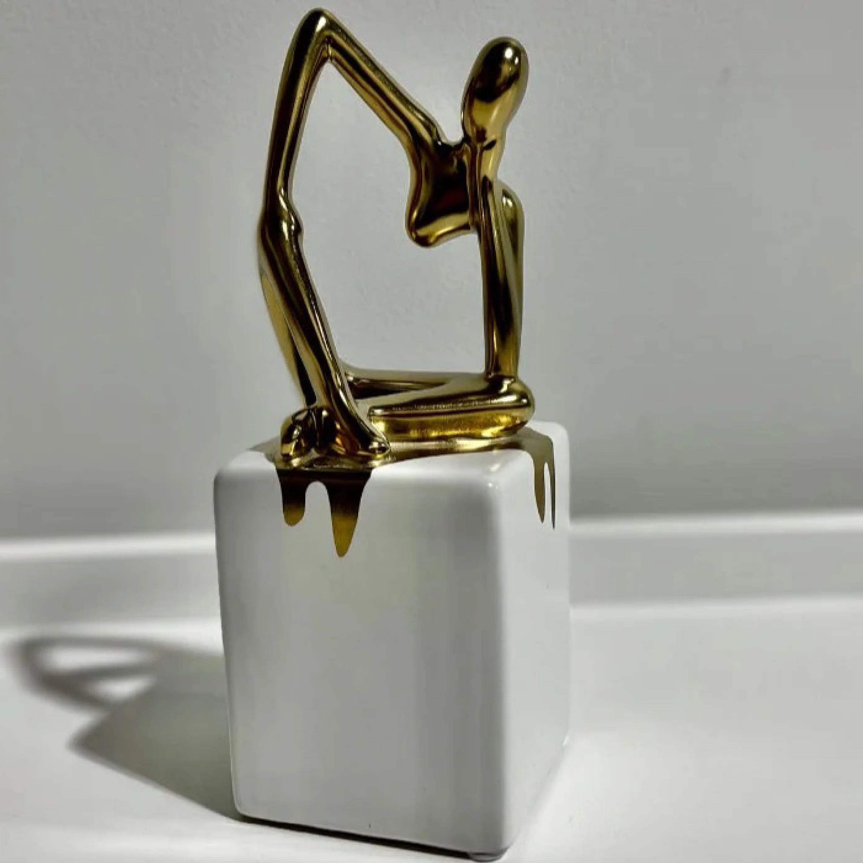 Nordic Creative Gold & White - Image 4