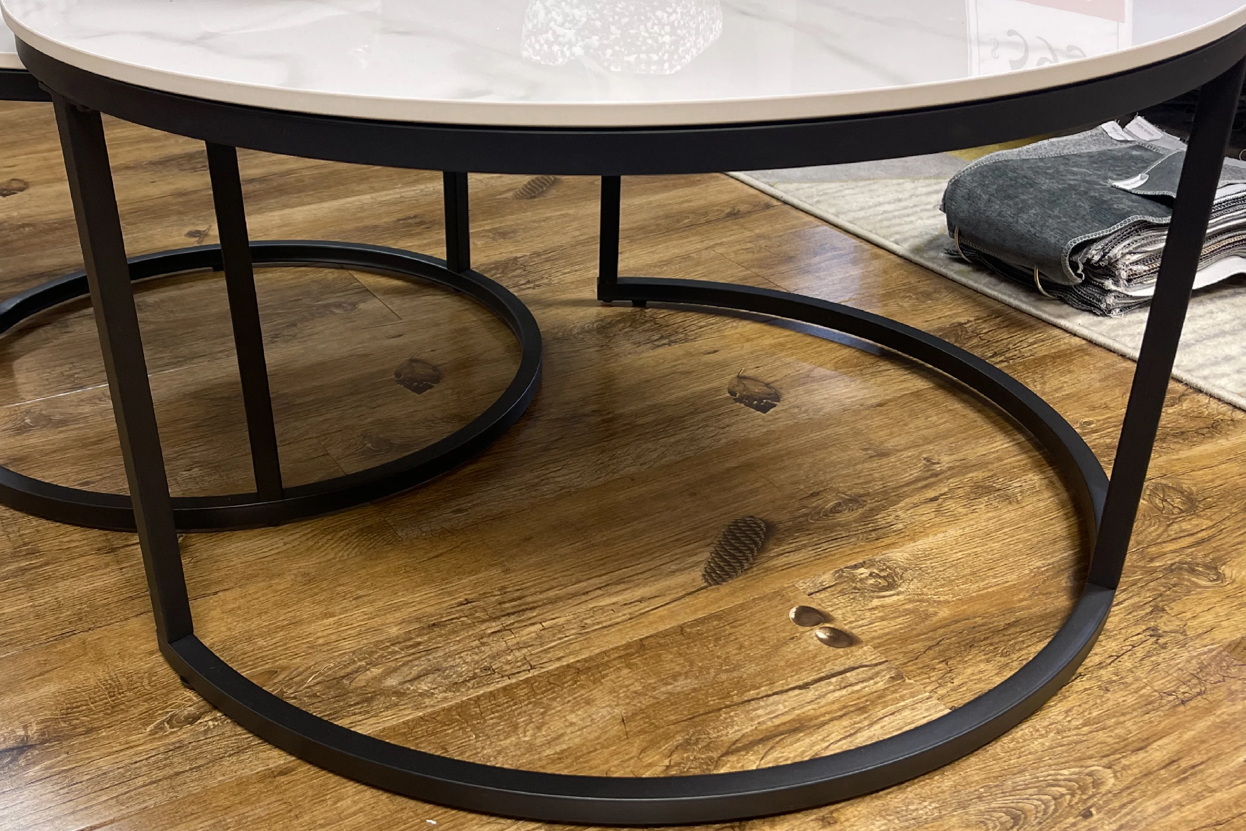 Proto Nesting Coffee Table with Sintered Stone Top and Black Metal Base - Image 4