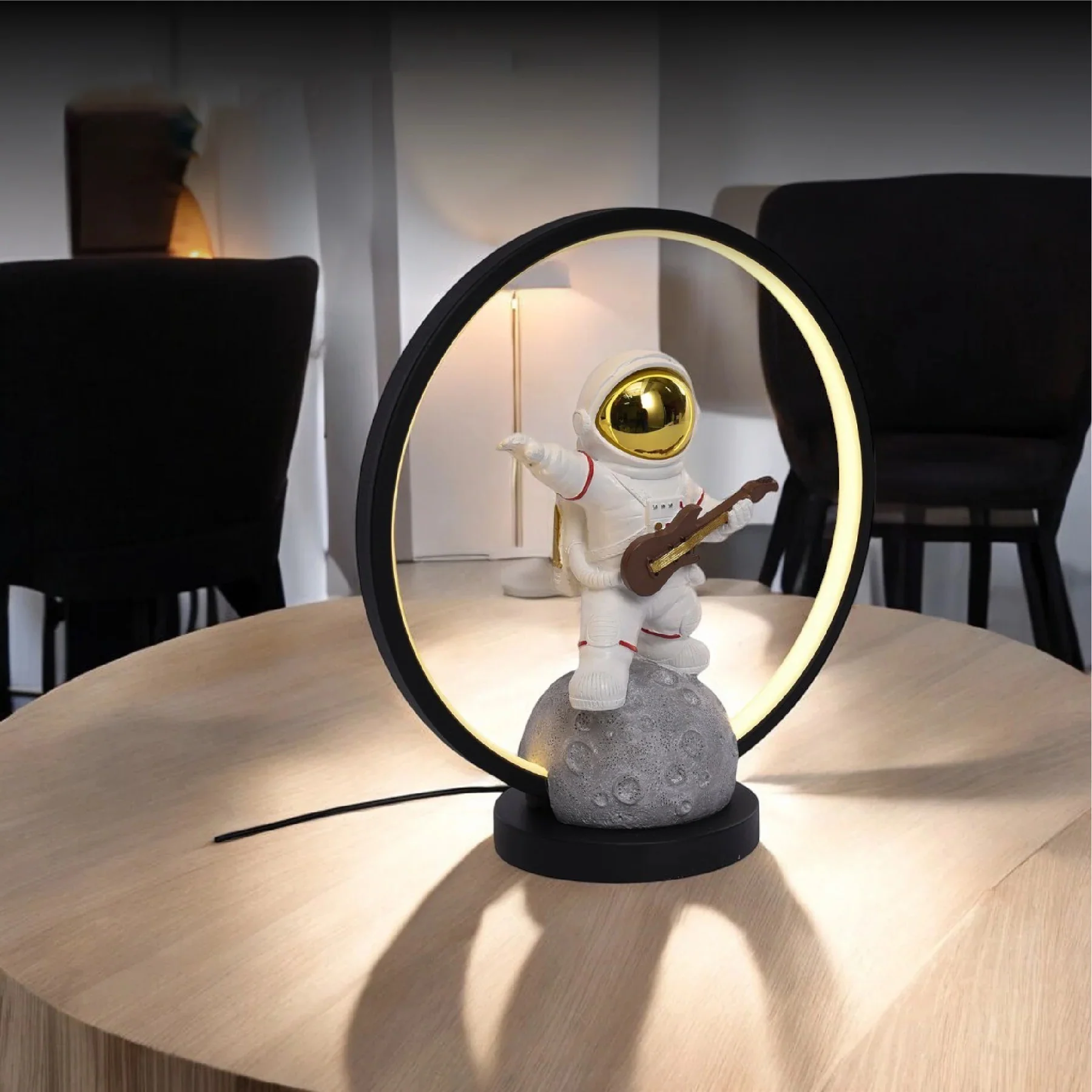 Astronaut LED Ring Lamp (White) - Image 3