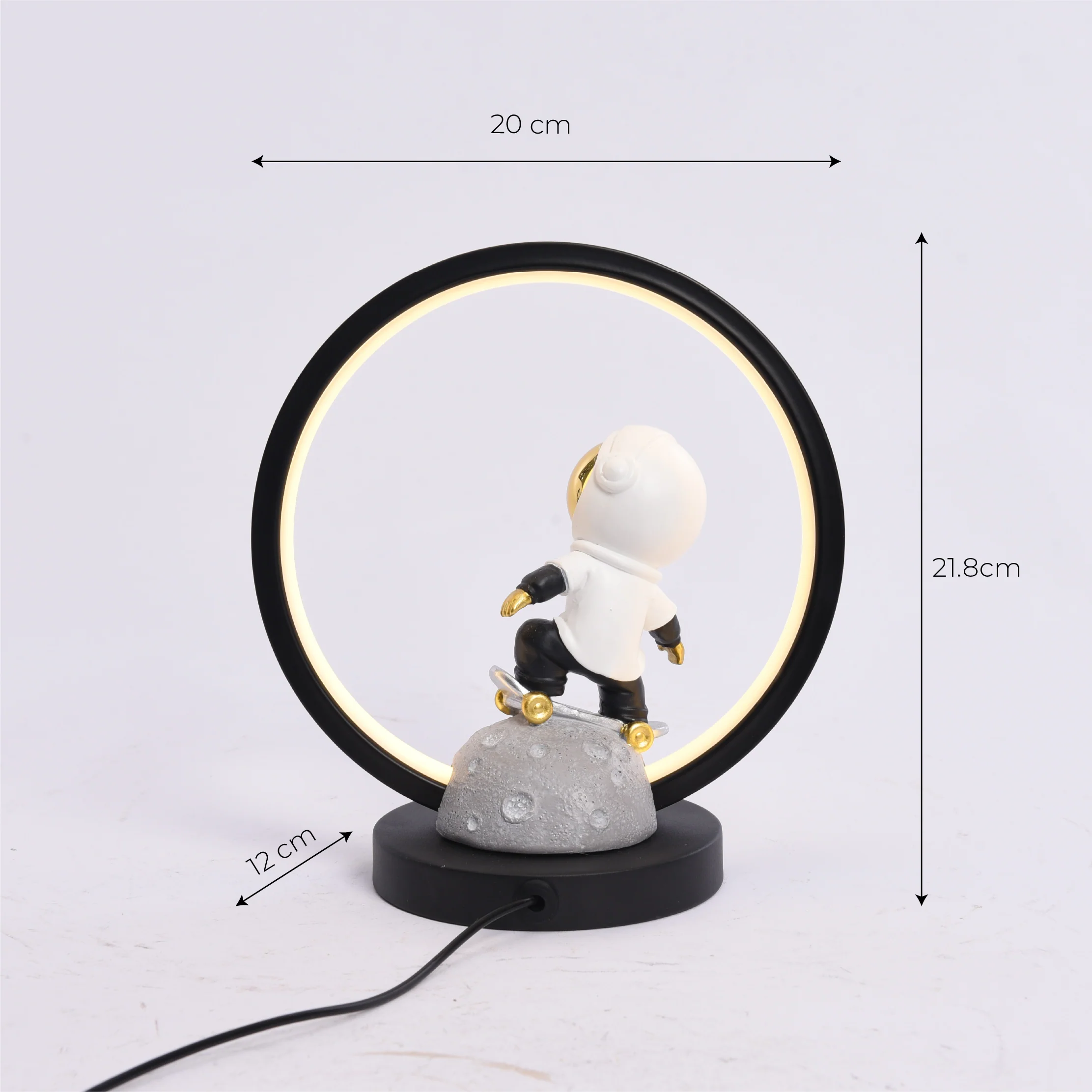 Resin Astronauts Table Lamp (Small) - Image 4