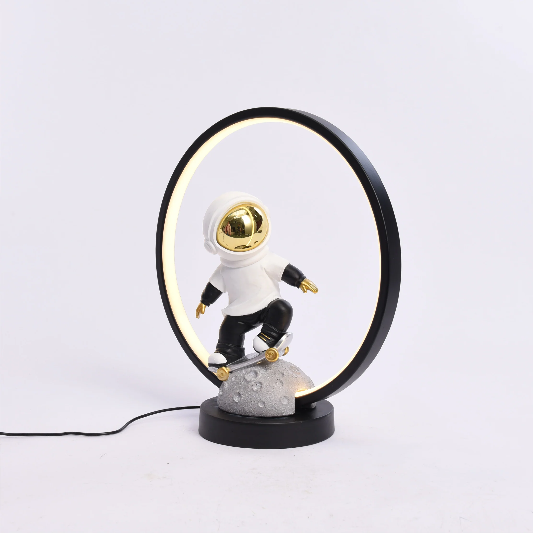 Resin Astronaut Table Lamp (Medium) - Image 4