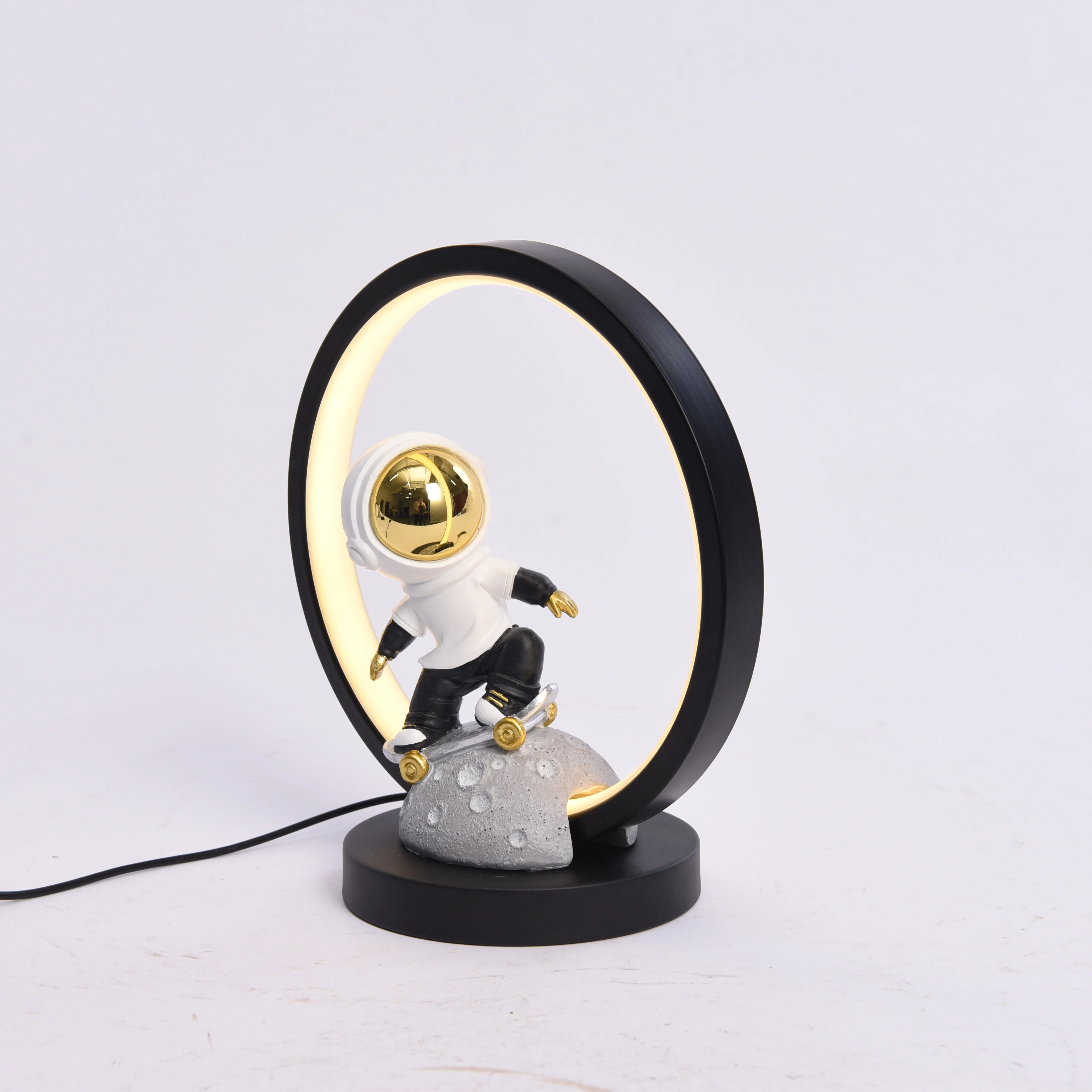 Resin Astronaut Table Lamp (Medium) - Image 6