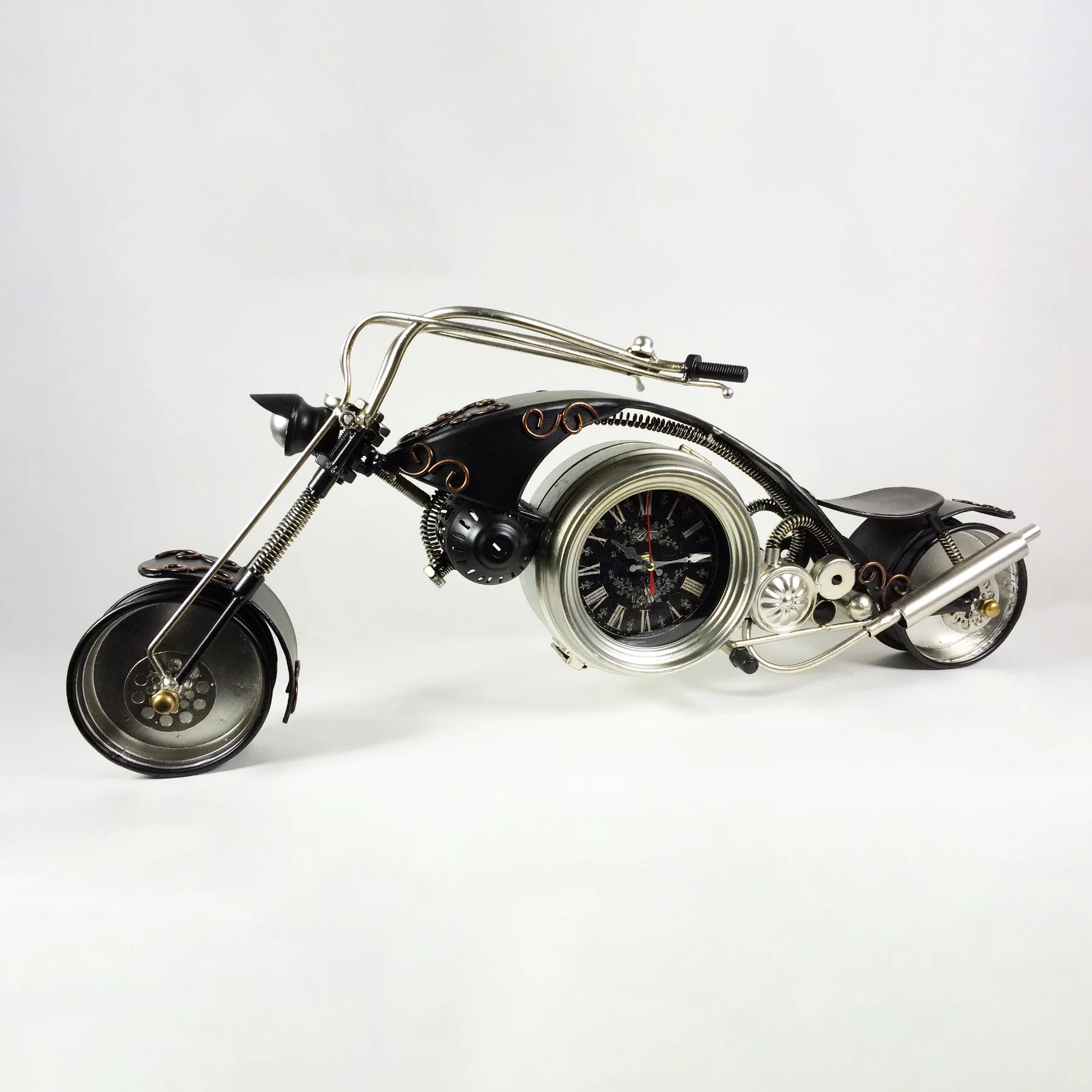 Roadster Vintage Style Motorbike Table Clock – 65cm - Image 3