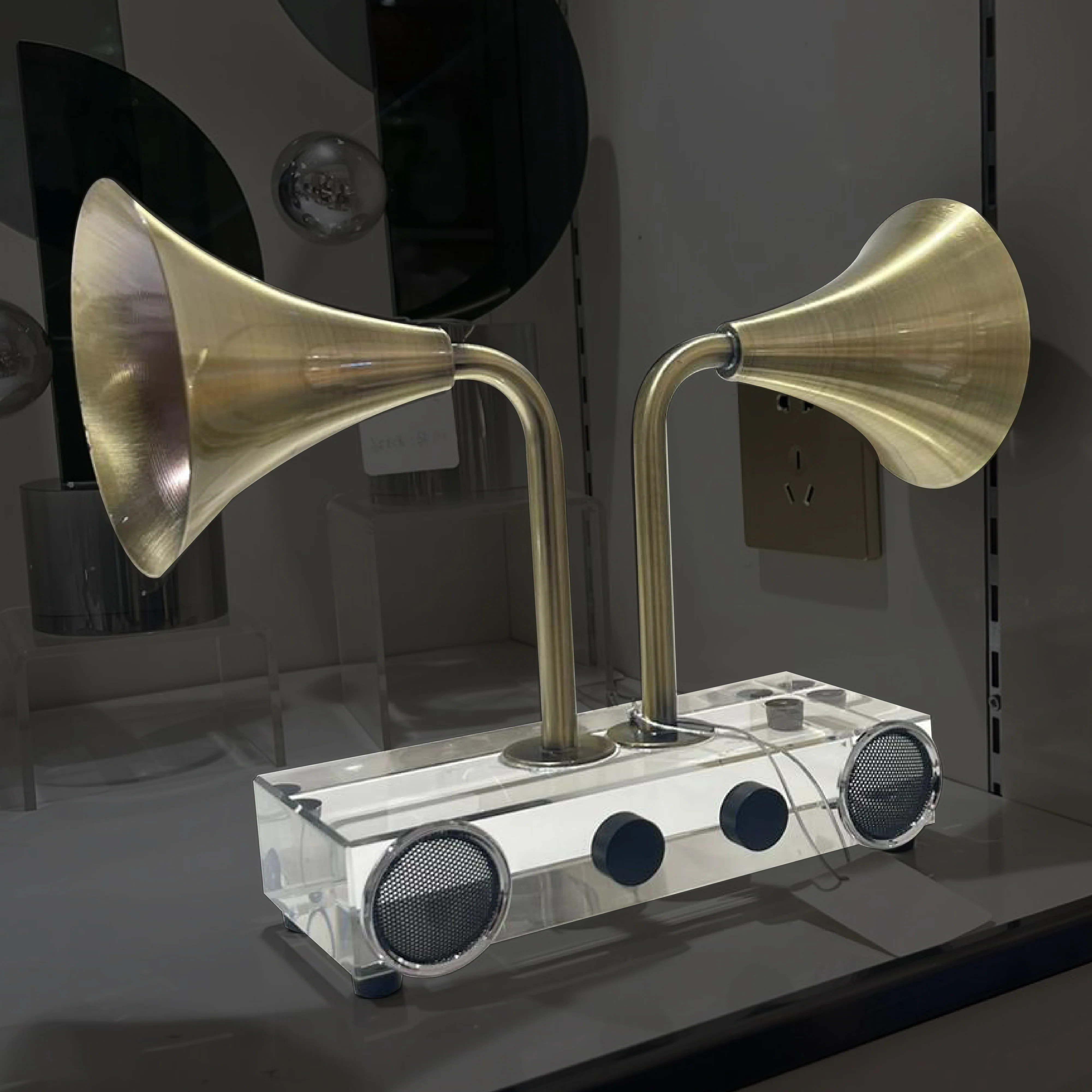 Acrylic Twin Horn Vintage Gramophone - Image 5