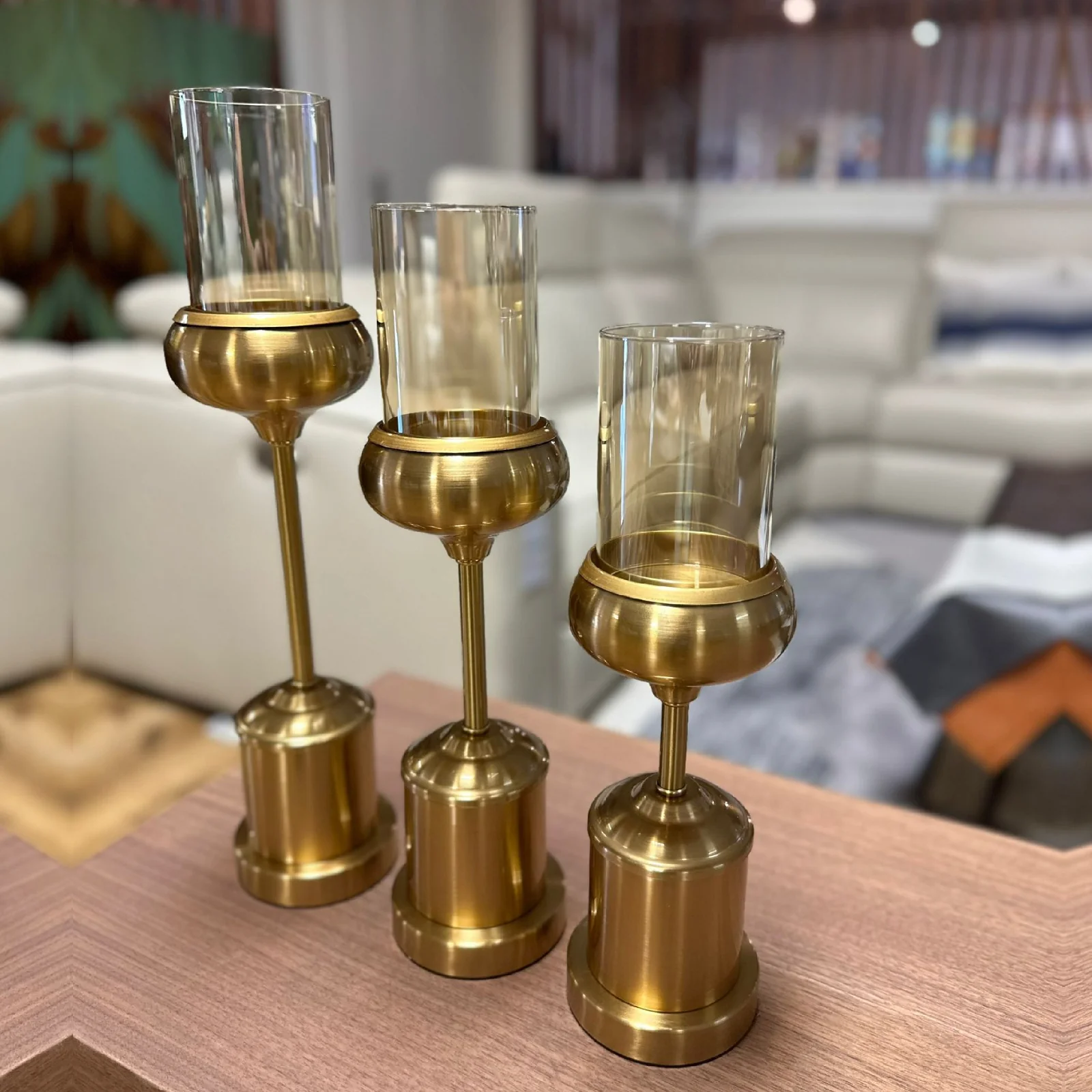 Elegant Gold Candle Holder Set - Image 2